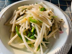 芦苇根炒肉丝-梦缘水乡·湖景餐厅