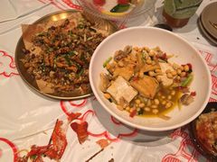 -肥肥虾庄·金牌油焖大虾(汉口城市广场店)