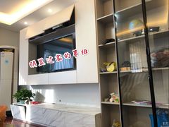 -索菲亚衣柜橱柜家具全屋定制(盈港路店)