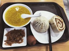 -惠丰门丁肉饼店