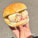 侨港这家菠萝包好吃到duò脚啊啊！