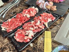 -牛里牛气· 榴莲海鲜鲜牛肉自助火锅·烤肉(横岗店)