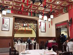 -梅龙镇酒家(南京西路总店)