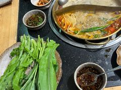 -顶顶汤火牛排火锅·经典铜锅涮肉