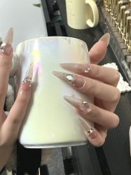 -芊屿芊浔美甲
