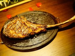 -恰餐厅及酒吧 CHAR Bar & Grill (北京丽都皇冠假日店)