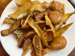 -老鼎万春卤菜(五代传承创始老店)