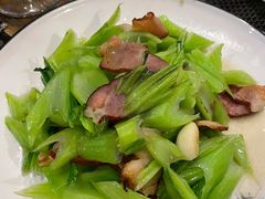 芥菜梗炒腊肉-滇越乘象云南餐厅(豆各庄店)