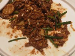 爆炒腰花-闫府私房菜·百年鲁菜(恒隆店)