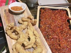 -老房老舍重庆火锅(假日城市店)