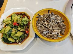 -鲁员外地锅鸡地锅鱼(古墩路店)
