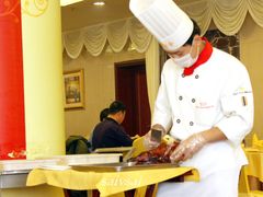 师傅是鸭子不可分割的一部分&nbsp;><-北京全聚德(西客站店)
