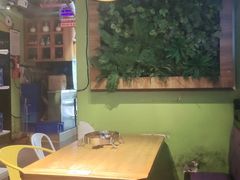大堂-俭寨大盘鸡·缸子肉·小公鸡·新疆菜(云通店)
