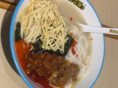 -灵芝妹子海鲜米线(凯德和平广场店)