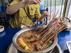 -牛华周记麻辣烫起源店