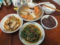 -爱的果实月嫂育婴师(世纪东方店)