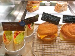 吞拿鱼炒蛋烤卷-星巴克(太古城中心店)