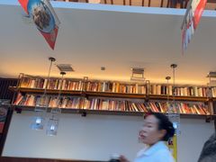 -阿瓦山寨·湘菜现炒·剁椒鱼头王(咸阳总店)
