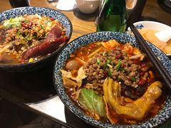 -粉家柳州螺蛳粉(杨宅路店)