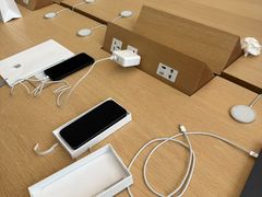 -Apple零售店(新街口店)