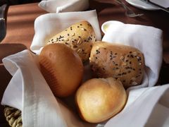餐前面包-卡本妮法餐厅·北京和平宾馆