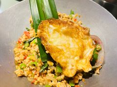 咔抛猪肉碎配荷包蛋-simply thai天泰(美罗城店)