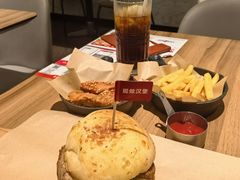 -必胜客(万达广场店)