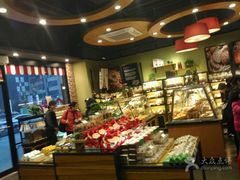 -皇冠幸福里动物奶油生日蛋糕(万达店)