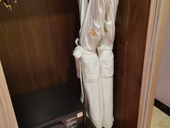 -金皇国际大酒店(桂林两江四湖火车站店)