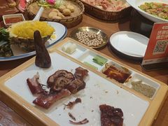 -老滇山寨•云南特色菜•地方菜•民族风情歌舞表演(金碧店)