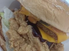 脏脏芝士鸡腿霸王堡-肯德基(杭州复兴店)