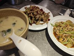 -闫府私房菜·老字号(恒隆店)