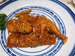 古桐麻香鸡-香港百合居(LCM置汇旭辉广场店)