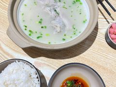 -叁煨蹄花·下饭盐帮菜(人民广场店)