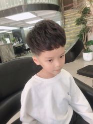 -苏奇发型·烫发染发