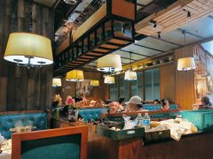 -领鲜活海鲜榴莲自助火锅(东门店)