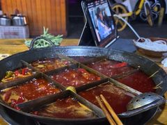 -正南齊北重庆老火锅(光华村直营店)
