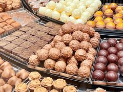 -Laderach 莱德拉(上海环贸iapm店)