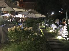 -墨居上隐·院子里火锅(峨眉店)