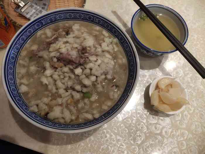 黄家泡馍馆(大秦店)-"老黄家也是有几个分店.这家没想到人气也很.