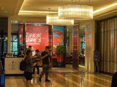 -广州万富希尔顿酒店·感趣自助餐厅·金秋蟹宴生蚝海鲜刺身烧烤