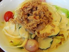 金枪鱼色拉不错-萨莉亚(南京东路店)
