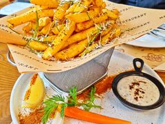 -Mark&Mars Restaurant