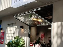 门面-Moment coffee莳光里咖啡