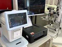 -西南眼镜·蔡司·依视路战略合作店(南街店)