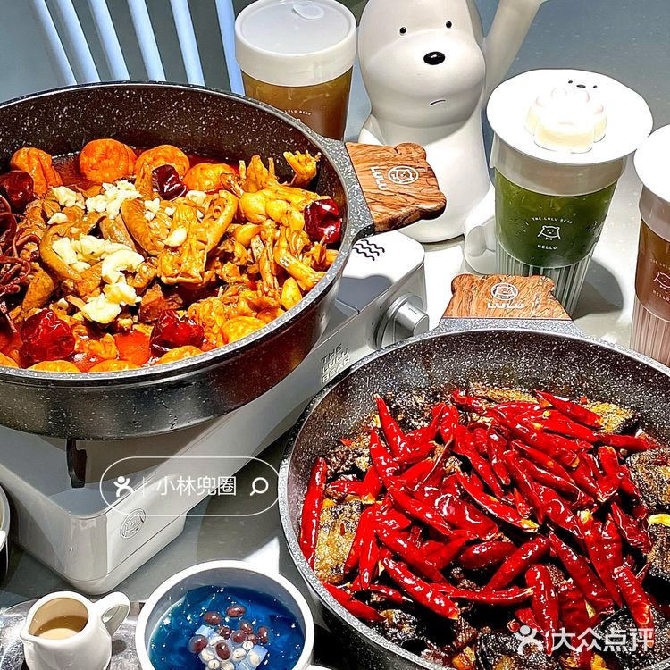 臭豆腐牛腩+肥肠牛蛙鸡煲，什么神仙搭配⁉️