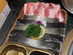 卡卢比拼活鲜鳗-何发发和牛烧肉·鳗鱼榴莲放题自助(乐峰广场店)