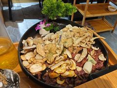 -一朵菌·野生菌探索家火锅(南亚店)