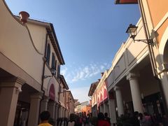 -佛罗伦萨小镇广佛名品奥特莱斯(疏港路店)