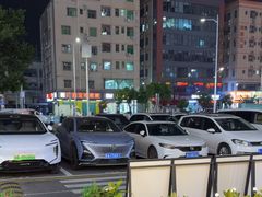 -蚝蚝先生·广式烧烤(信天广场店)